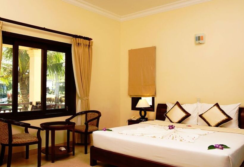 اتاق لوکس با چشم‌انداز دریا, Golden Coast Resort & Spa