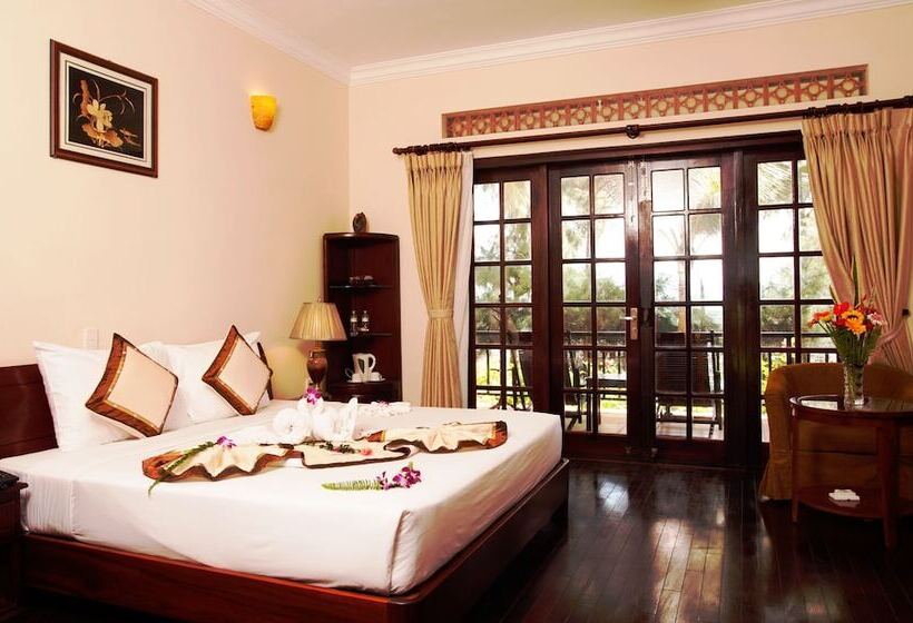 بانگلوی استاندارد, Golden Coast Resort & Spa