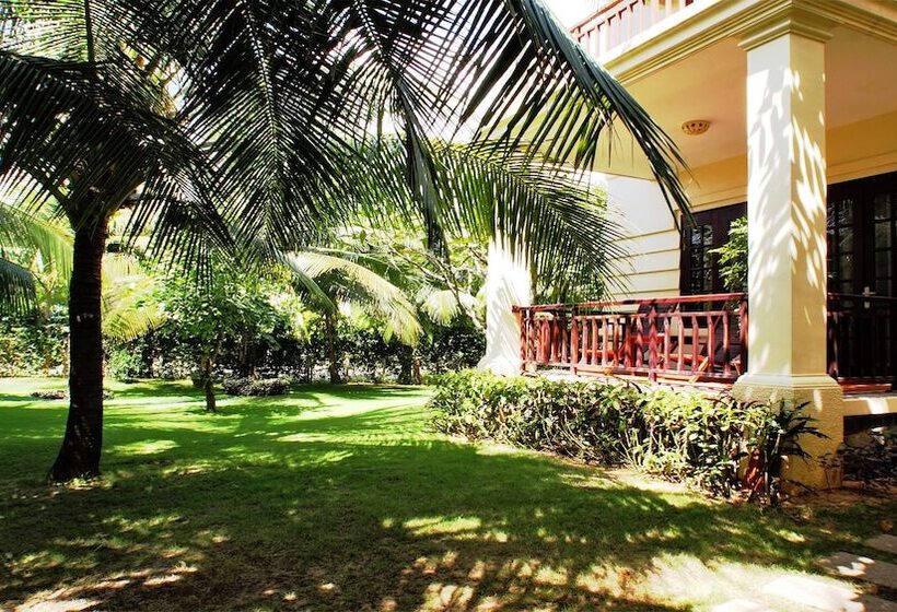 اتاق لوکس با چشم‌انداز دریا, Golden Coast Resort & Spa
