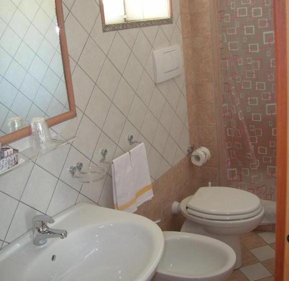 اتاق استاندارد سه نفره, Nido D'aquila