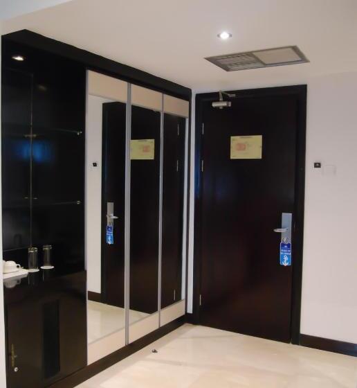 Номер Deluxe, Pacific Palace