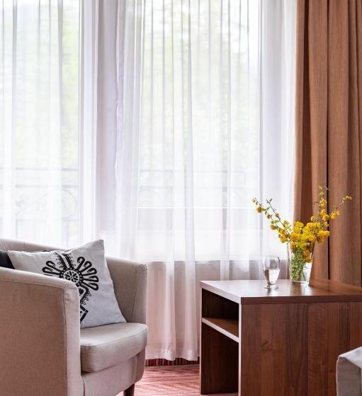 Quarto Estandar, Willa Pod Skocznią