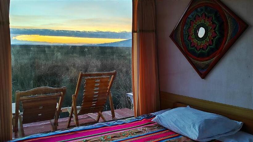اتاق استاندارد با تراس, Los Uros Lago Titicaca