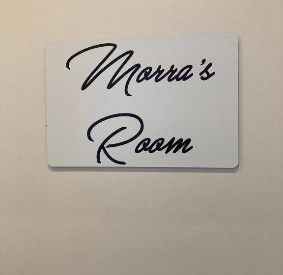 اتاق استاندارد, Morra S Room