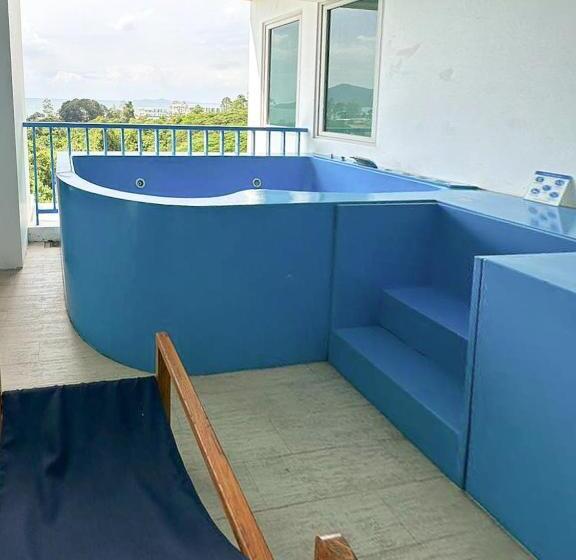 اتاق سوپریور با تخت بزرگ, Costa Beach Residence & Jacuzzi