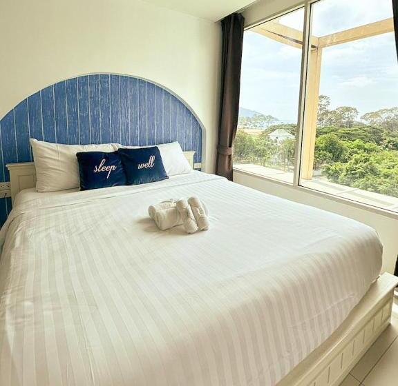 اتاق لوکس با تخت بزرگ, Costa Beach Residence & Jacuzzi