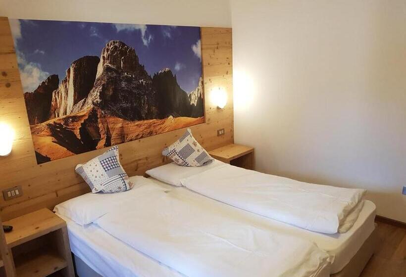 Номер Стандарт Вид на Горы, Villa Adria B&b