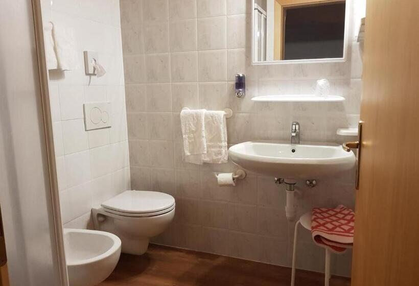 Номер Economy Индивидуальный, Villa Adria B&b