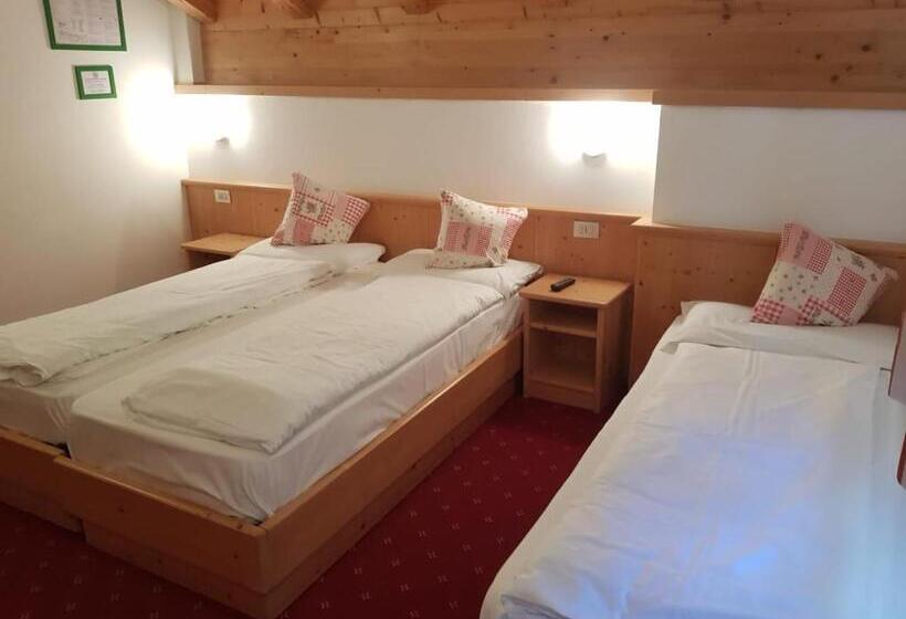 Трежместный Номер Economy, Villa Adria B&b
