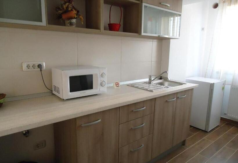 استودیوی استاندارد, Nova Residence 2