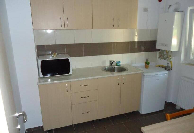 استودیوی استاندارد, Nova Residence 2