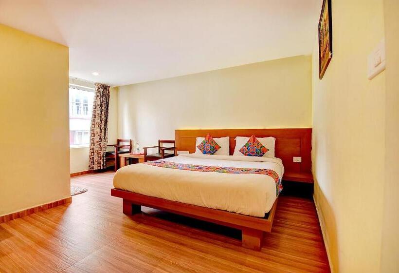 Номер Superior, Fabhotel Abirami Grand Inn   Nr Bryant Park