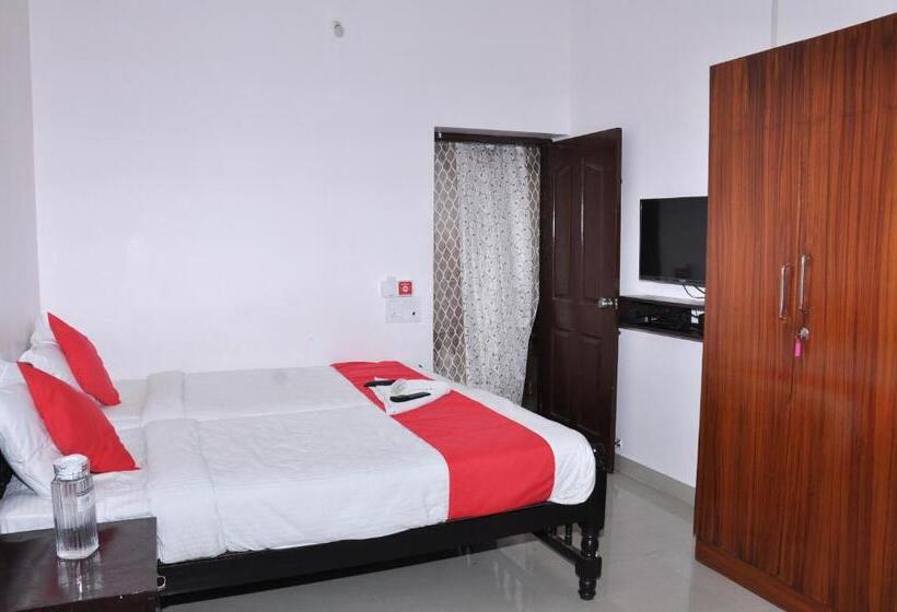 Quarto Estandar, Kiruba Castle
