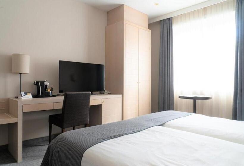 Семейный Номер, Aazaert By Wp Hotels