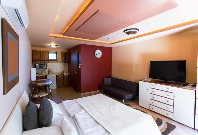 اتاق استاندارد سه نفره, Bajor Panzió Bük Bükfürdő, Adults Friendly 12 Plus