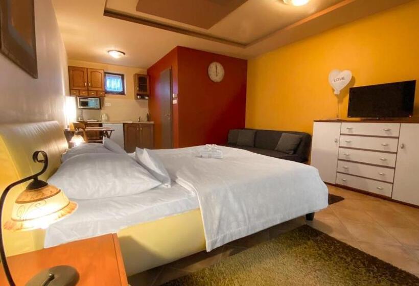 اتاق استاندارد سه نفره, Bajor Panzió Bük Bükfürdő, Adults Friendly 12 Plus