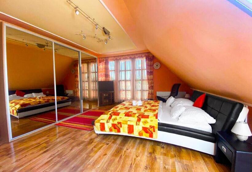 سوییت خانوادگی, Bajor Panzió Bük Bükfürdő, Adults Friendly 12 Plus