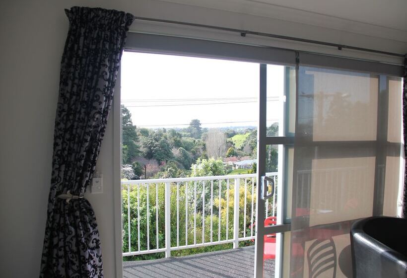 디럭스 스튜디오, Pukekura Motor Lodge