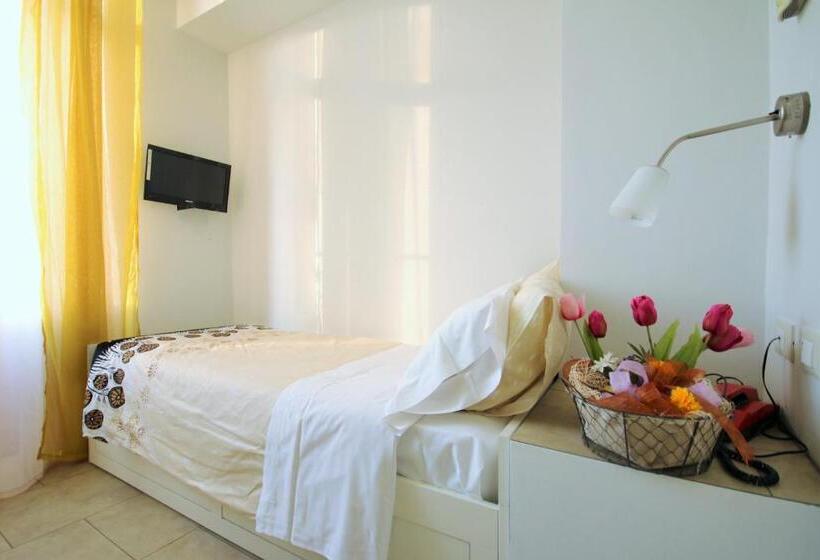 اتاق استاندارد یک نفره, Villa Gina