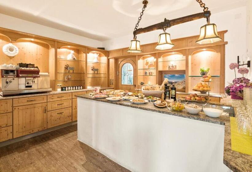 اتاق لوکس با بالکن, Zur Schönen Aussicht Hotel Garni