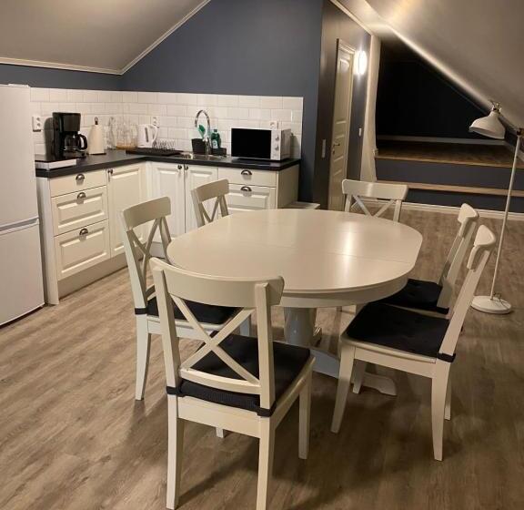 1 Bedroom Apartment Lake View, Smålandsgården