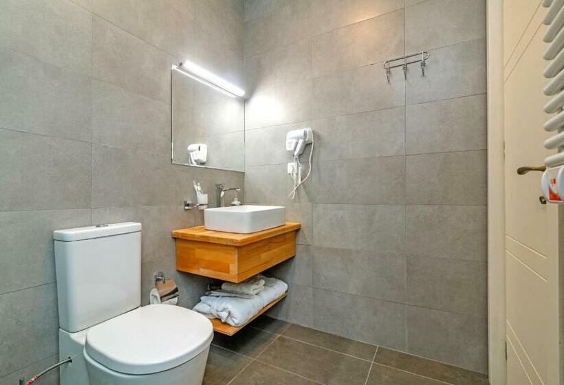 اتاق استاندارد با چشم‌انداز کوهستان, Château Mosmieri Hotel & Winery