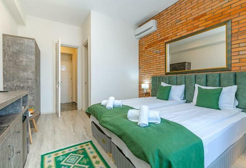 اتاق استاندارد با چشم‌انداز کوهستان, Château Mosmieri Hotel & Winery