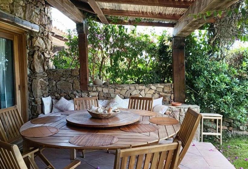 آپارتمان 3 خوابه با چشم‌انداز دریا, Villaggio Est A Capo Coda Cavallo San Teodoro