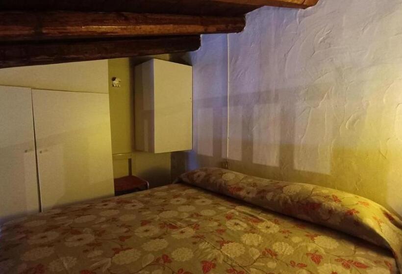 استودیوی سوپریور, Villaggio Est A Capo Coda Cavallo San Teodoro