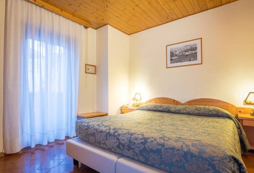 스탠다드 룸, Albergo Dimaro Wellness