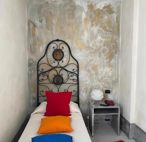 اتاق استاندارد یک نفره, Art Hotel Al Fagiano
