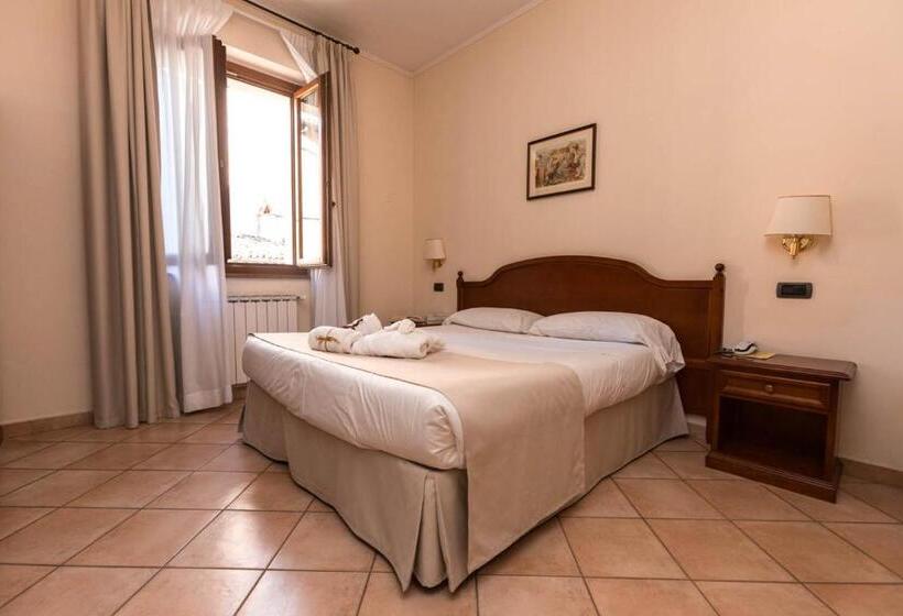Cameră Confort, Le Mura