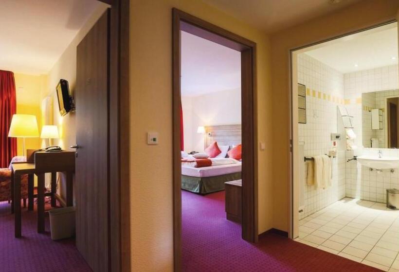 Семейный Номер, Nashira Kurpark Hotel  100 Prozent Barrierefrei