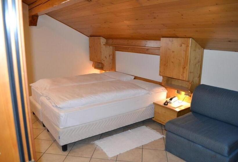 Семейный Номер, Paradise Lodge
