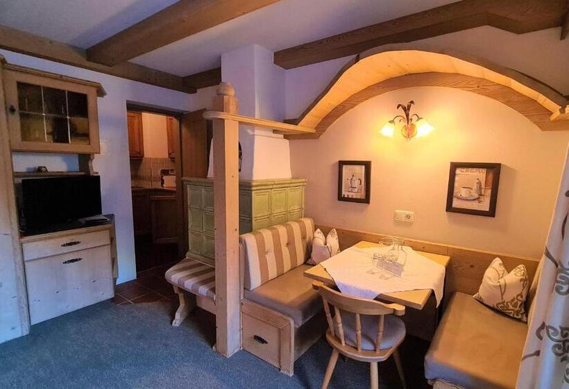 １ベッドルームのデラックスアパートメント, Apparthotel Landhaus Veronika