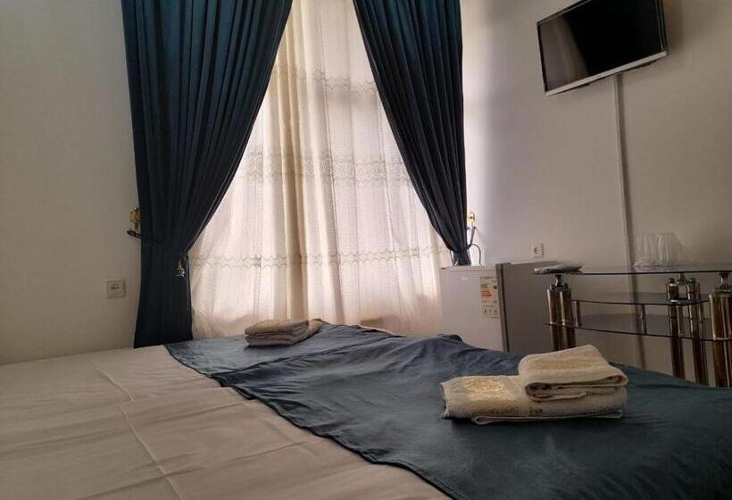 싱글 디럭스 룸, Boutique Hotel Parvina