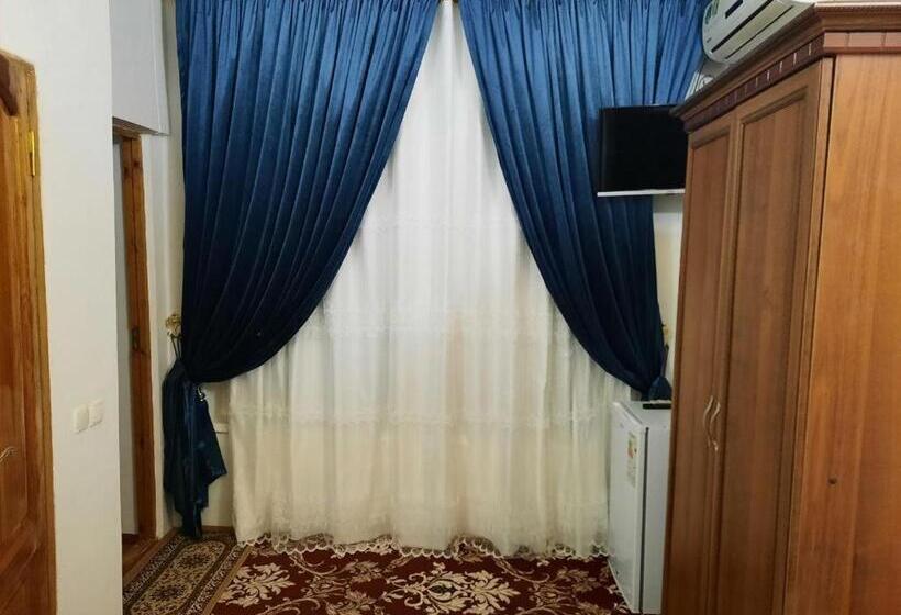 اتاق لوکس یک تخته, Boutique Hotel Parvina