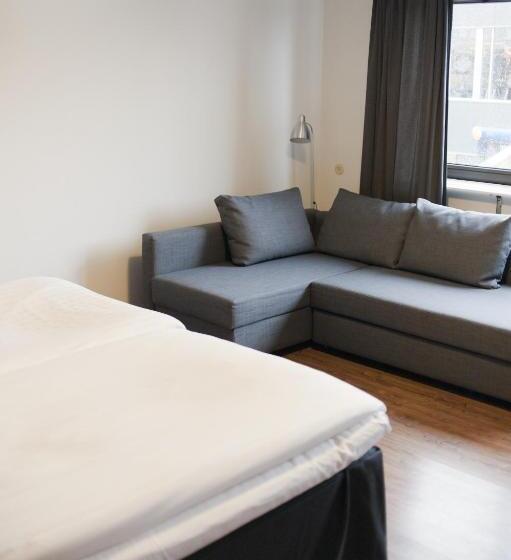 Семейный Номер, Centralhotellet