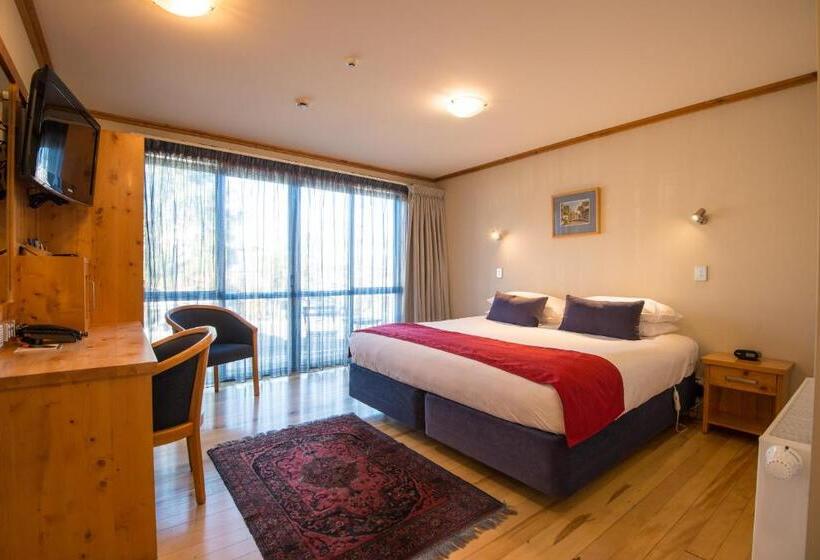 스탠다드 룸 킹사이즈 침대, Coronation Lodge