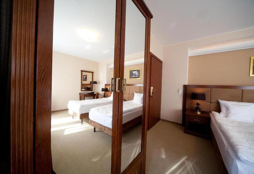 اتاق اجرایی, & Medi Spa Biały Kamień