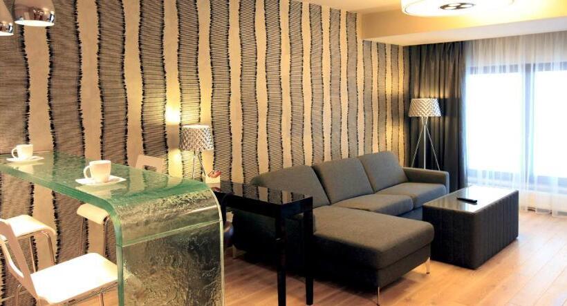 سوئیت با وان آب گرم, & Medi Spa Biały Kamień