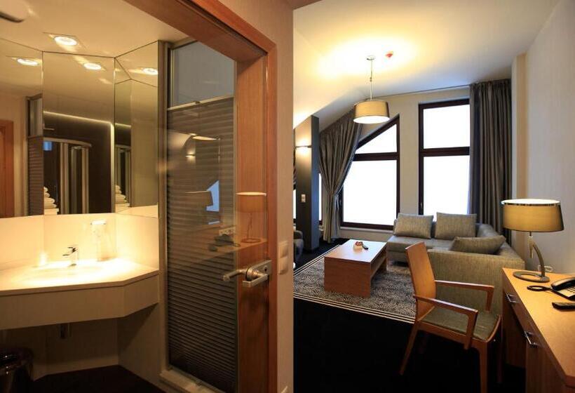اتاق خانوادگی, & Medi Spa Biały Kamień