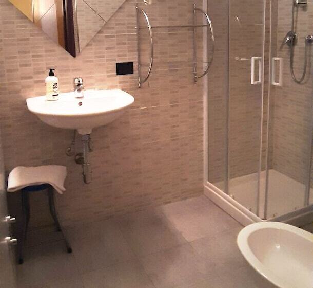 اتاق استاندارد چهار تخته, Provenza
