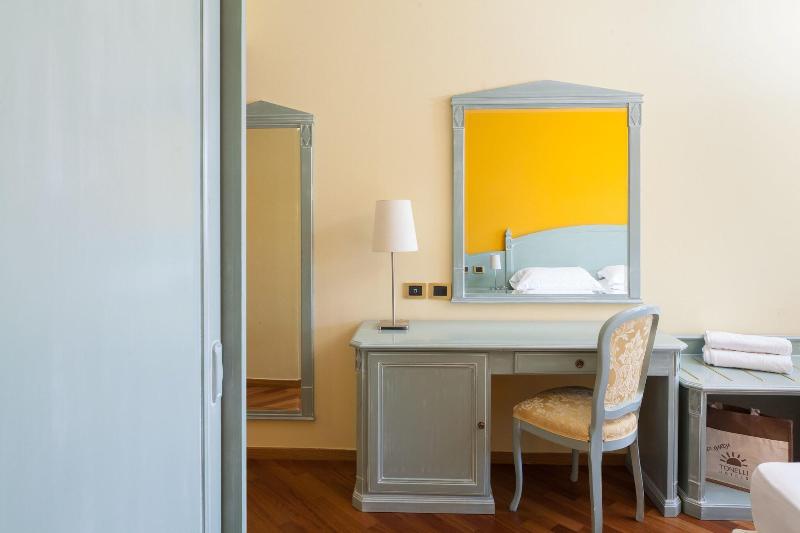 Номер Deluxe, Savoy Palace   Tonellihotels