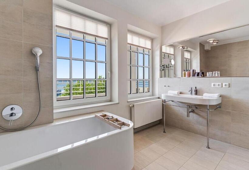 Suite mit Meerblick, Strandhotel Glücksburg