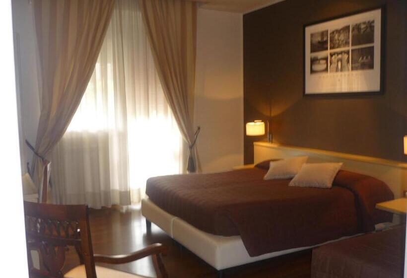 Трехместный Номер Стандарт с Балконом, Ancora Riviera