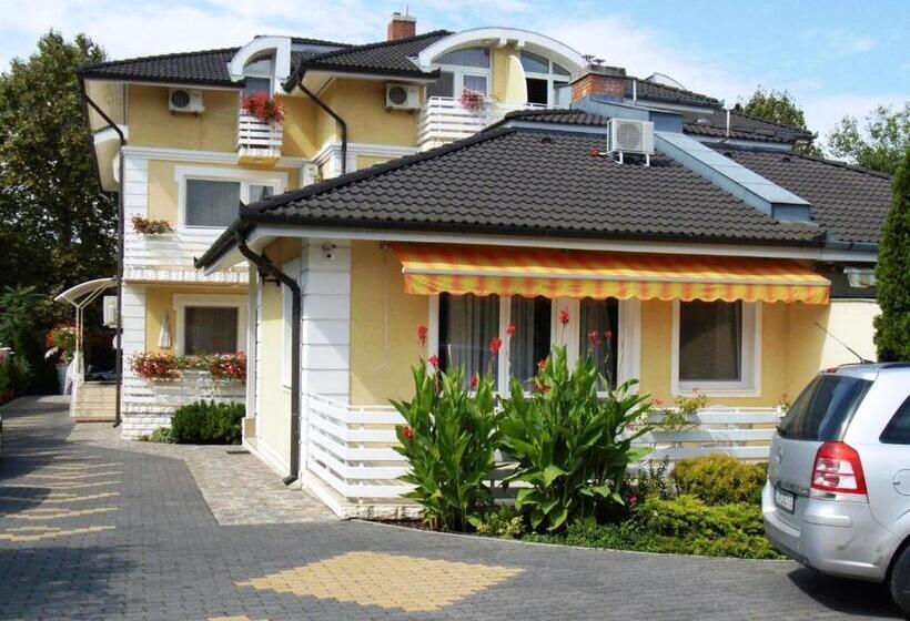 Apartamento 2 Dormitórios, Apartman Bella