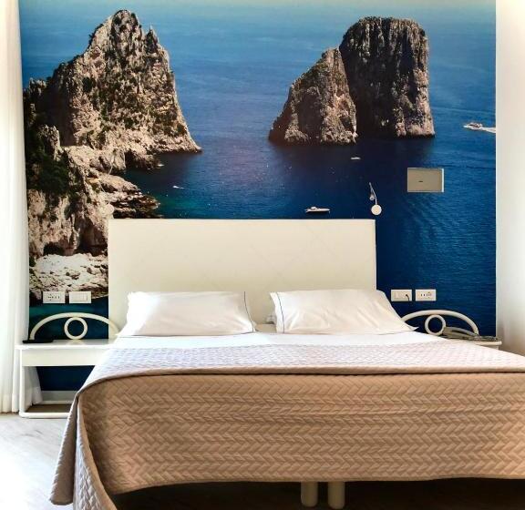 Номер Стандарт, Capri 3 Stelle Superior