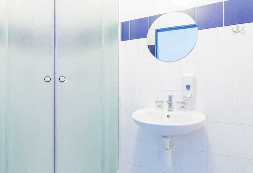 חדר סטנדרט לשלושה, City Hostel Brno