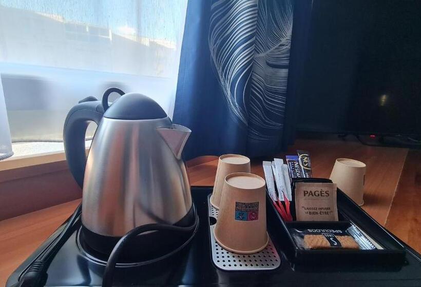 스탠다드 트리플 룸, Deltour Hôtel   L Adresse Ruthénoise